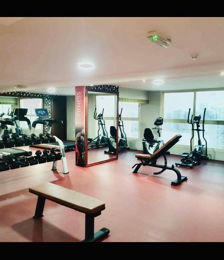 דובאי Private Room In 2Br Apartment מראה חיצוני תמונה